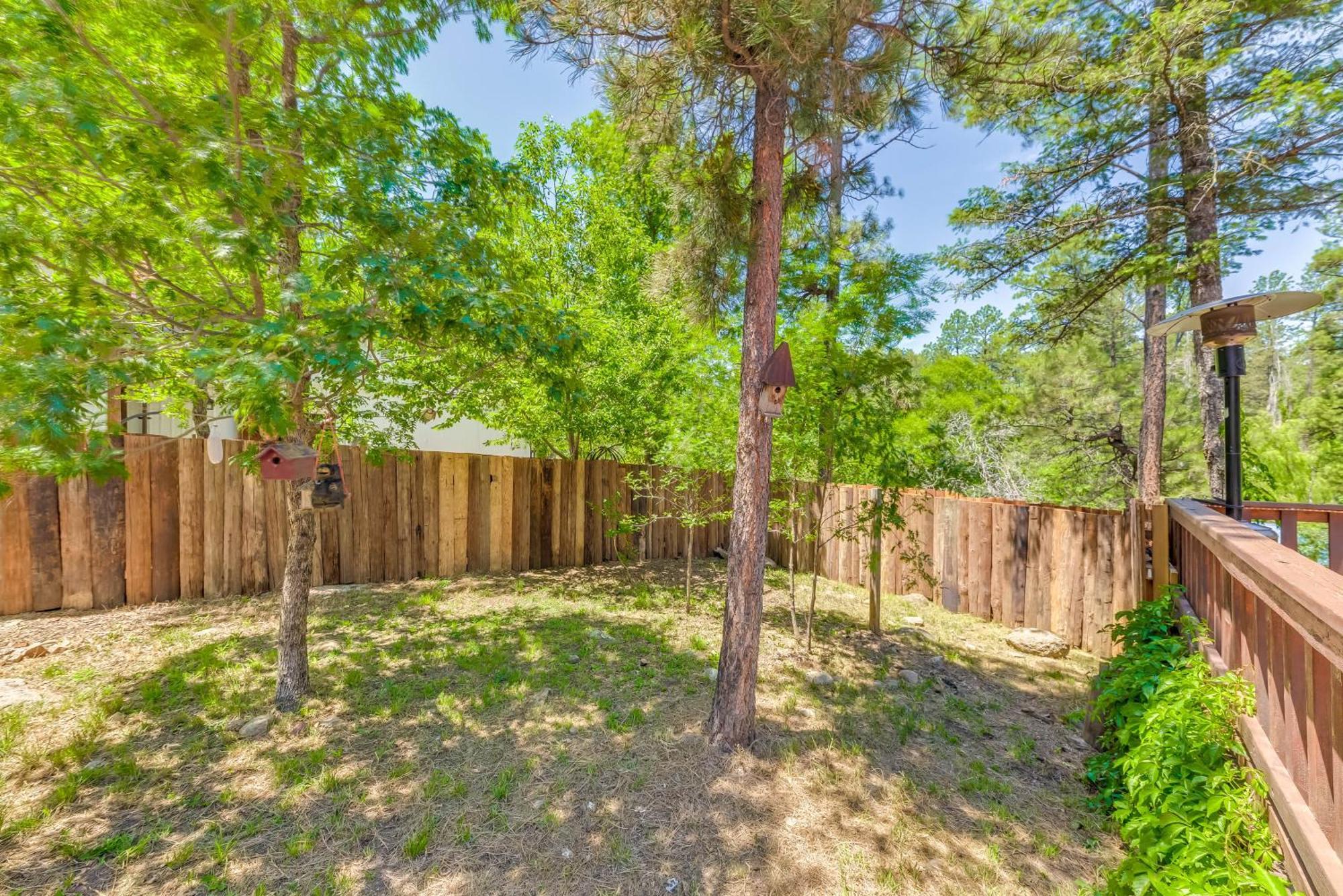 Unique Bear Country Cabin In Ruidoso With Hot Tub! エクステリア 写真